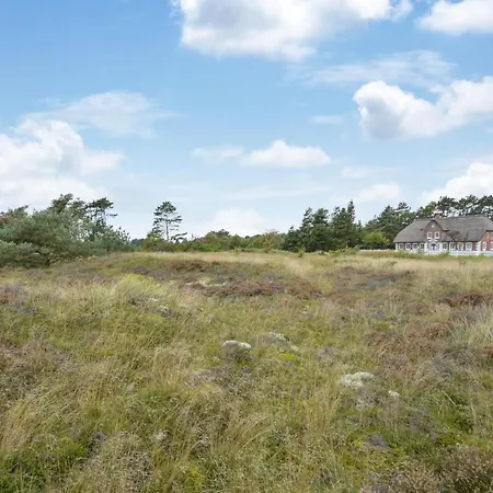 Nice In Rømø W/ Sauna, Wifi&5 Bedrooms Feriehus *